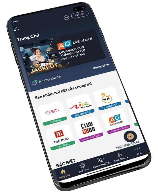 Nhân viên chăm sóc khách hàng đang hỗ trợ người chơi f8bet80 chính thức